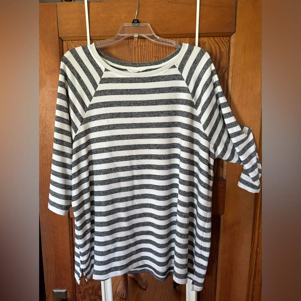 CJ Banks light weight sweater shirt